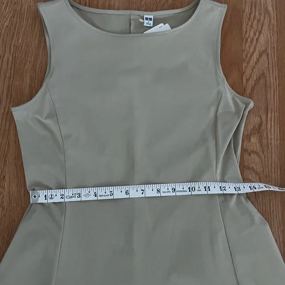 NWT Uniqlo Airism Ultra Stretch Sleeveless Midi - Picture 7 of 8